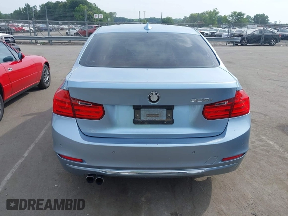 2014 BMW 3 Series 328i z VIN WBA3A5G5XENP31728, wystawiony jako IAAI lot #42446341 z przebiegiem 134 141 mil mil oraz . Historia ofert i sprzedaży dostępna na DreamBid. Obrazek 16.