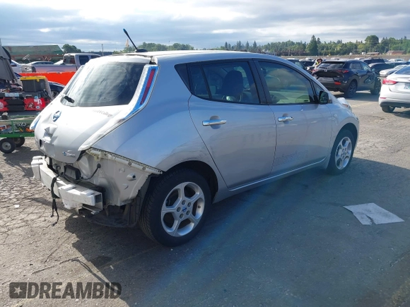 2011 Nissan LEAF SL-e z VIN JN1AZ0CP2BT008771, wystawiony jako IAAI lot #39745384 z przebiegiem 64 758 mil mil oraz . Historia ofert i sprzedaży dostępna na DreamBid. Obrazek 4.