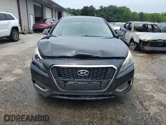 2017 Hyundai Sonata Hybrid SE with VIN KMHE24L19HA047623, listed as a Copart auction lot 62664743 with 162,433 mi miles. Bid and sale history available at carsss.com. Image 5.