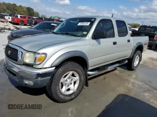 2004 Toyota Tacoma PreRunner z VIN 5TEGN92NX4Z454825, wystawiony jako Copart lot #45848235 z przebiegiem 107 781 mil mil oraz Szkoda całkowita • Salvage title. Historia ofert i sprzedaży dostępna na DreamBid. Obrazek 1.