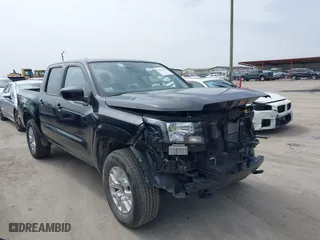 2023 Nissan Frontier PRO-4X with VIN 1N6ED1EK9PN666908, listed as a IAAI auction lot 41919897 with 35,251 mi miles. Bid and sale history available at carsss.com. Image 14.