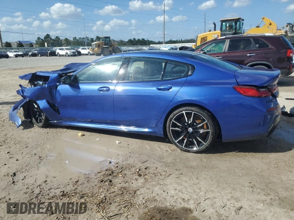 2023 BMW 8 Series M850i z VIN WBAGV8C08PCK41272, wystawiony jako Copart lot #77442574 z przebiegiem Nie podano mil oraz Szkoda całkowita • Salvage title. Historia ofert i sprzedaży dostępna na DreamBid. Obrazek 2.