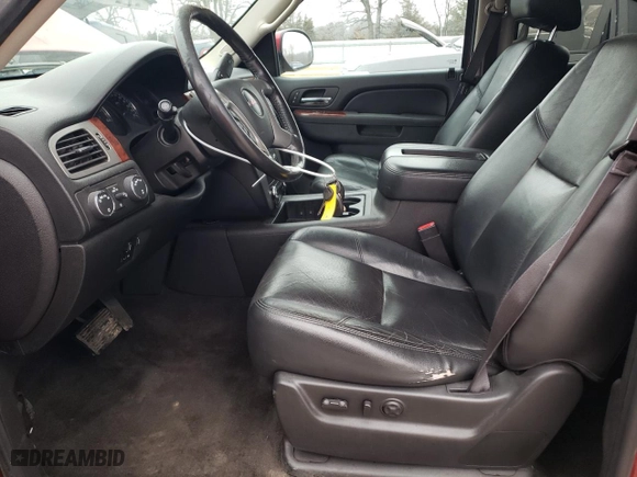 2013 GMC Yukon XL SLT with VIN 1GKS2KE76DR360514, listed as a Copart auction lot 43706895 with 221,591 mi miles and Salvage Title. Bid and sale history available at carsss.com. Image 7.