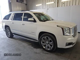 2016 GMC Yukon XL Denali with VIN 1GKS1HKJ4GR104964, listed as a Copart auction lot 43392255 with 145,285 mi miles and Clean Title. Bid and sale history available at carsss.com. Image 4.
