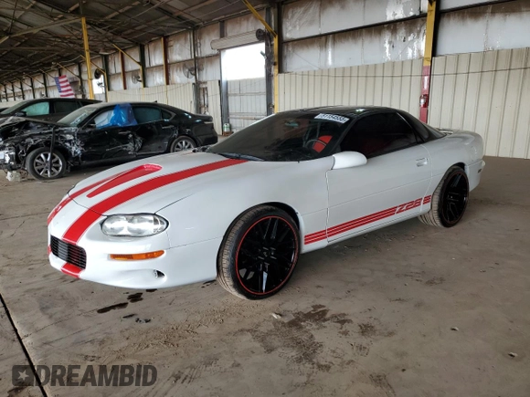 2001 Chevrolet Camaro Z28 z VIN 2G1FP22G612106148, wystawiony jako Copart lot #51154555 z przebiegiem 81 209 mil mil oraz Szkoda całkowita • Salvage title. Historia ofert i sprzedaży dostępna na DreamBid. Obrazek 1.