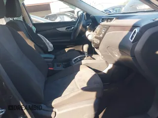 2016 Nissan Rogue SV with VIN KNMAT2MT0GP617296, listed as a IAAI auction lot 41972089 with 189,579 mi miles. Bid and sale history available at carsss.com. Image 5.