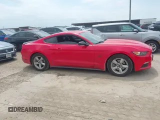 2015 Ford Mustang V6 z VIN 1FA6P8AM4F5375560, wystawiony jako IAAI lot #42033079 z przebiegiem 134 023 mil mil oraz . Historia ofert i sprzedaży dostępna na DreamBid. Obrazek 13.