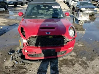 2015 MINI Convertible S с VIN WMWZP3C57FT299177, выставлен на аукционе Copart как лот 43277825 с пробегом 79 454 миль миль и Списание • Salvage title. История ставок и продаж доступна на DreamBid. Изображение 11.