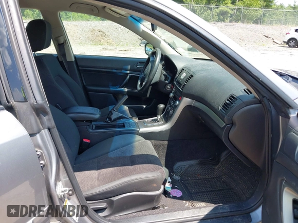 2008 Subaru Outback i with VIN 4S4BP61C587345426, listed as a IAAI auction lot 42752923 with 148,107 mi miles and . Bid and sale history available at DreamBid. Image 5.