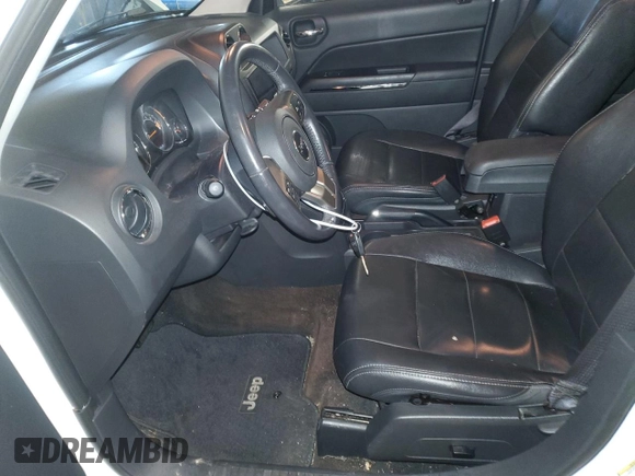 2014 Jeep Patriot Limited z VIN 1C4NJPCB9ED646470, wystawiony jako Copart lot #88624725 z przebiegiem 83 717 mil mil oraz Szkoda całkowita • Salvage title. Historia ofert i sprzedaży dostępna na DreamBid. Obrazek 7.