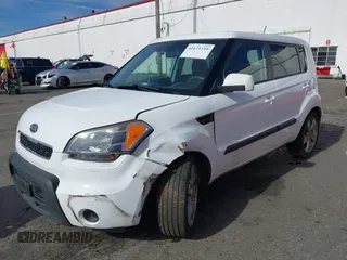 2011 Kia Soul + with VIN KNDJT2A23B7267442, listed as a IAAI auction lot 41671119 with 123,577 mi miles. Bid and sale history available at carsss.com. Image 17.