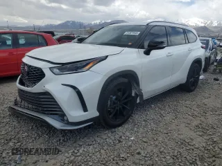 2021 Toyota Highlander XSE z VIN 5TDJZRBH9MS063148, wystawiony jako Copart lot #51327045 z przebiegiem 48 949 mil mil oraz Szkoda całkowita • Salvage title. Historia ofert i sprzedaży dostępna na DreamBid. Obrazek 1.