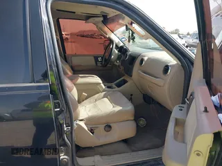2003 Ford Expedition Eddie Bauer z VIN 1FMRU17WX3LB52071, wystawiony jako IAAI lot #42381565 z przebiegiem Nie podano mil oraz . Historia ofert i sprzedaży dostępna na DreamBid. Obrazek 5.