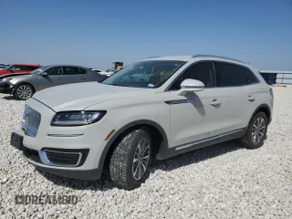 2020 Lincoln Nautilus Standard z VIN 2LMPJ6J96LBL14881, wystawiony jako Copart lot #49259625 z przebiegiem 65 561 mil mil oraz Szkoda całkowita • Salvage title. Historia ofert i sprzedaży dostępna na DreamBid. Obrazek 1.