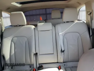 2015 Audi Q7 Premium Plus z VIN WA1LGAFE8FD014144, wystawiony jako Copart lot #56040275 z przebiegiem 100 214 mil mil oraz Szkoda całkowita • Salvage title. Historia ofert i sprzedaży dostępna na DreamBid. Obrazek 10.