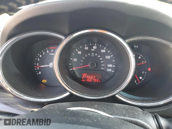 2013 Kia Sorento EX z VIN 5XYKUDA64DG319554, wystawiony jako Copart lot #62086745 z przebiegiem 166 793 mil mil oraz Czysty tytuł • Clean title. Historia ofert i sprzedaży dostępna na DreamBid. Obrazek 9.