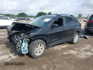 2016 Jeep Cherokee Sport with VIN 1C4PJMAB8GW290174, listed as a IAAI auction lot 42289832 with 155,186 mi miles and . Bid and sale history available at DreamBid. Image 18.