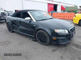 2008 Audi RS 4 z VIN WUAYU48H48K800151, wystawiony jako IAAI lot #41744495 z przebiegiem 83 424 mil mil oraz . Historia ofert i sprzedaży dostępna na DreamBid. Obrazek 1.