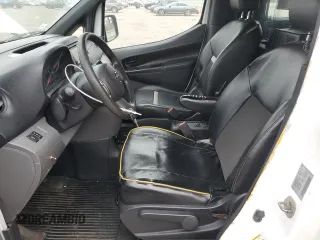 2016 Nissan NV200 z VIN 3N8CM0JT9GK700987, wystawiony jako Copart lot #47824775 z przebiegiem 292 743 mil mil oraz Tytuł czysty. Historia ofert i sprzedaży dostępna na DreamBid. Obrazek 7.