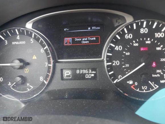 2015 Nissan Altima 2.5 SV with VIN 1N4AL3AP5FC231479, listed as a IAAI auction lot 40971914 with 83,963 mi miles. Bid and sale history available at carsss.com. Image 7.