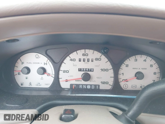 2003 Mercury Sable GS z VIN 1MEFM50U33A606937, wystawiony jako IAAI lot #41058899 z przebiegiem 138 479 mil mil oraz . Historia ofert i sprzedaży dostępna na DreamBid. Obrazek 7.