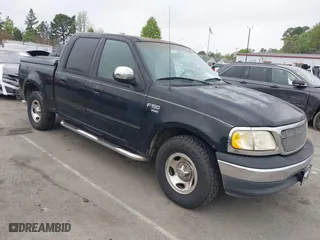 2001 Ford F-150 SuperCrew XLT with VIN 1FTRW07W51KD94603, listed as a IAAI auction lot 41954902 with 1 mi miles. Bid and sale history available at carsss.com. Image 1.