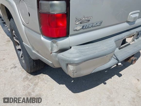 2005 Chevrolet Tahoe Z71 with VIN 1GNEC13T65R162332, listed as a IAAI auction lot 42058892 with 271,775 mi miles and . Bid and sale history available at DreamBid. Image 6.