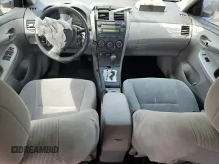 2010 Toyota Corolla z VIN 1NXBU4EE1AZ239393, wystawiony jako Copart lot #62415165 z przebiegiem Nie podano mil oraz Czysty tytuł • Clean title. Historia ofert i sprzedaży dostępna na DreamBid. Obrazek 8.
