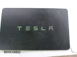 2018 Tesla Model 3 Long Range Battery z VIN 5YJ3E1EA3JF043451, wystawiony jako IAAI lot #41529214 z przebiegiem 65 375 mil mil oraz . Historia ofert i sprzedaży dostępna na DreamBid. Obrazek 11.