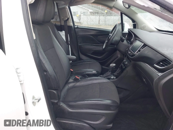 2018 Buick Encore Sport Touring with VIN KL4CJ1SB3JB683195, listed as a IAAI auction lot 41672834 with 19,037 mi miles. Bid and sale history available at carsss.com. Image 5.