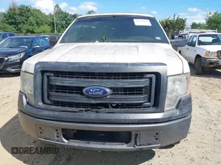 2013 Ford F-150 XL z VIN 1FTFX1CFXDKE21083, wystawiony jako IAAI lot #42548084 z przebiegiem Nie podano mil oraz . Historia ofert i sprzedaży dostępna na DreamBid. Obrazek 6.