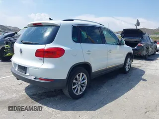 2017 Volkswagen Tiguan Wolfsburg Edition с VIN WVGRV7AX1HW500816, выставлен на аукционе IAAI как лот 42167262 с пробегом 127 636 миль миль и . История ставок и продаж доступна на DreamBid. Изображение 4.