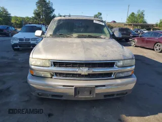 2004 Chevrolet Suburban LT with VIN 3GNEC16ZX4G198345, listed as a Copart auction lot 55754274 with 255,932 mi miles and Clean Title. Bid and sale history available at carsss.com. Image 5.