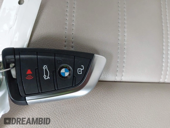 2024 BMW 4 Series 430i xDrive z VIN WBA43AT07RCR07959, wystawiony jako IAAI lot #42778206 z przebiegiem Nie podano mil oraz . Historia ofert i sprzedaży dostępna na DreamBid. Obrazek 11.