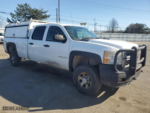 2008 Chevrolet Silverado 3500HD SRW LT w/1LT with VIN 1GCHK33678F180956, listed as a Copart auction lot 49663765 with 292,375 mi miles and Salvage Title. Bid and sale history available at carsss.com. Image 4.
