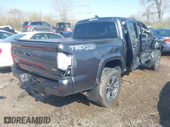2017 Toyota Tacoma SR5 with VIN 3TMCZ5AN9HM066386, listed as a IAAI auction lot 41991947 with 117,350 mi miles. Bid and sale history available at carsss.com. Image 4.