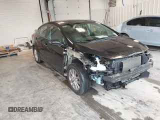 2014 Kia Forte EX z VIN KNAFX4A88E5199386, wystawiony jako IAAI lot #42358884 z przebiegiem 90 259 mil mil oraz . Historia ofert i sprzedaży dostępna na DreamBid. Obrazek 1.