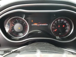 2016 Dodge Challenger R/T Scat Pack z VIN 2C3CDZFJ3GH153326, wystawiony jako Copart lot #45931845 z przebiegiem 64 245 mil mil oraz Szkody całkowita. Historia ofert i sprzedaży dostępna na DreamBid. Obrazek 9.