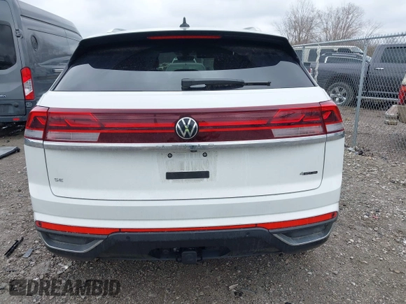 2024 Volkswagen Atlas SE with VIN 1V2KE2CA3RC235187, listed as a IAAI auction lot 42017847 with 12,575 mi miles and . Bid and sale history available at DreamBid. Image 17.