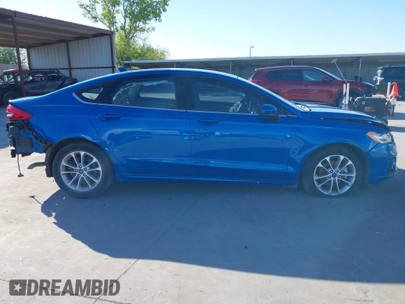 2020 Ford Fusion SE with VIN 3FA6P0H77LR153539, listed as a IAAI auction lot 42054318 with 103,820 mi miles and . Bid and sale history available at DreamBid. Image 14.