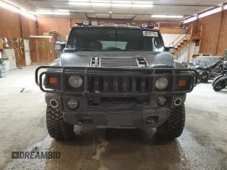 2006 Hummer H2 with VIN 5GRGN23U06H111389, listed as a Copart auction lot 88747715 with 182,628 mi miles and Salvage Title. Bid and sale history available at carsss.com. Image 5.