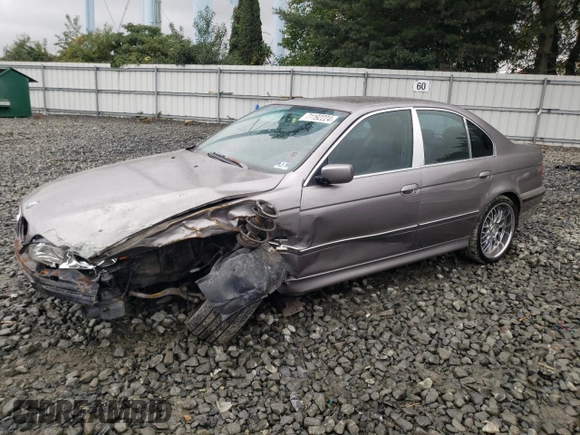 1998 BMW 5 Series 528iA with VIN WBADD632XWGT93475, listed as a Copart auction lot 71192224 with 0 mi miles and Salvage Title. Bid and sale history available at carsss.com. Image 1.