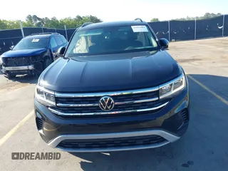 2022 Volkswagen Atlas SE z VIN 1V2KR2CA0NC564914, wystawiony jako IAAI lot #42035604 z przebiegiem 35 678 mil mil oraz . Historia ofert i sprzedaży dostępna na DreamBid. Obrazek 12.