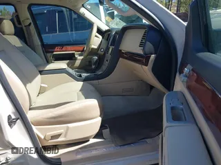 2005 Lincoln Aviator with VIN 5LMEU88H25ZJ20090, listed as a IAAI auction lot 41748427 with 128,234 mi miles and . Bid and sale history available at DreamBid. Image 5.