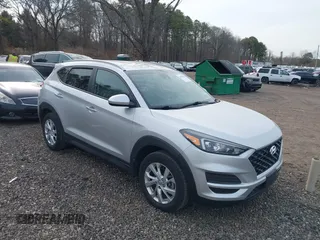 2019 Hyundai Tucson Value z VIN KM8J3CA46KU841326, wystawiony jako IAAI lot #41905670 z przebiegiem 108 473 mil mil oraz . Historia ofert i sprzedaży dostępna na DreamBid. Obrazek 1.