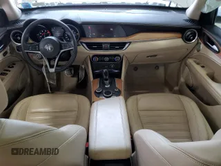 2019 Alfa Romeo Stelvio Ti Lusso z VIN ZASPAKBN0K7C41929, wystawiony jako Copart lot #56693025 z przebiegiem 40 542 mil mil oraz Szkoda całkowita • Salvage title. Historia ofert i sprzedaży dostępna na DreamBid. Obrazek 8.