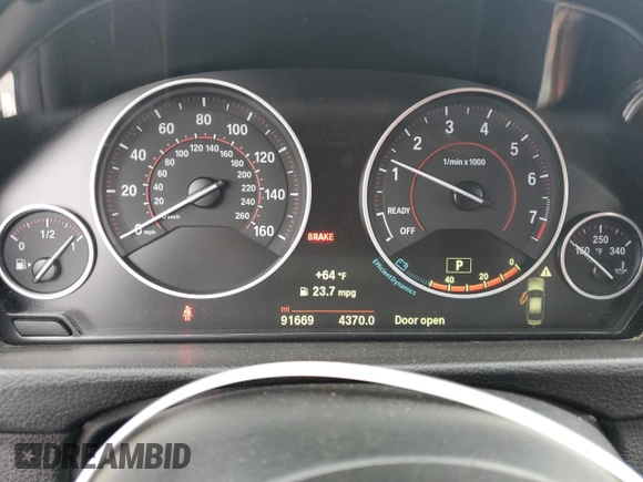 2015 BMW 3 Series 328i xDrive с VIN WBA3B5C50FP654117, выставлен на аукционе Copart как лот 56635355 с пробегом 91 669 миль миль и Списание • Salvage title. История ставок и продаж доступна на DreamBid. Изображение 9.