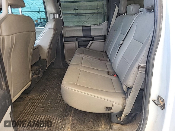 2019 Ford F-250 XL with VIN 1FT7W2B65KEE40165, listed as a IAAI auction lot 42727924 with 182,010 mi miles and . Bid and sale history available at DreamBid. Image 27.