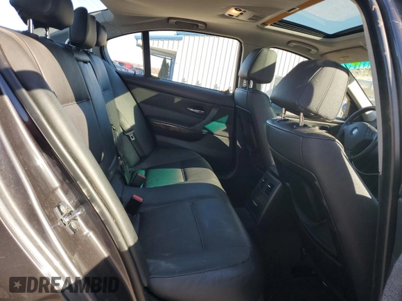 2007 BMW 3 Series 328xi with VIN WBAVC73557KP35114, listed as a Copart auction lot 51818055 with 225,165 mi miles and Salvage title. Bid and sale history available at DreamBid. Image 10.