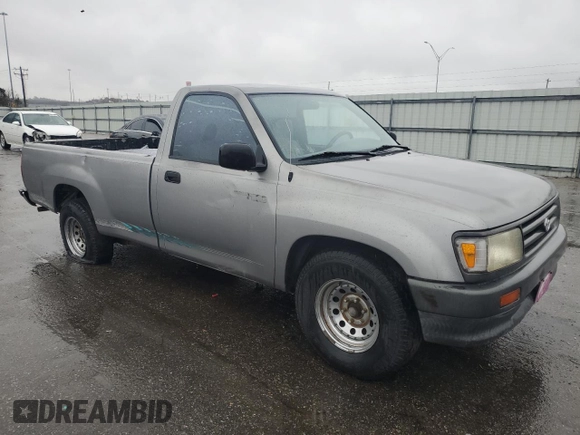 1996 Toyota T100 with VIN JT4JM11D6T0010486, listed as a Copart auction lot 42725615 with 159,832 mi miles and Clean Title. Bid and sale history available at DreamBid. Image 4.